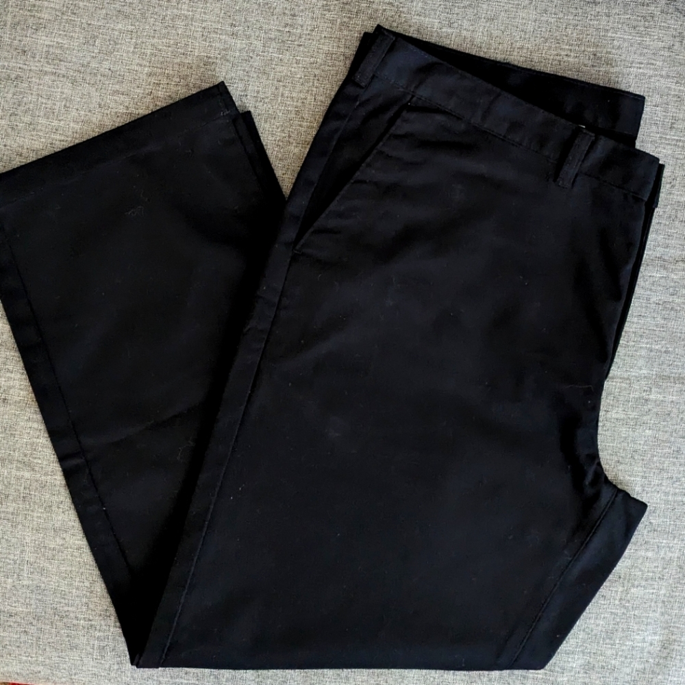 George - Chino Flat Front Wrinkle Resistant Black Pants, 42x30, NWOT